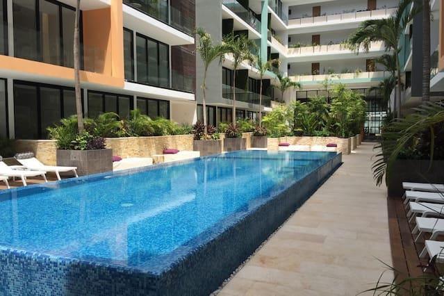 פלאייה דל כרמן The City Luxury Suites מראה חיצוני תמונה
